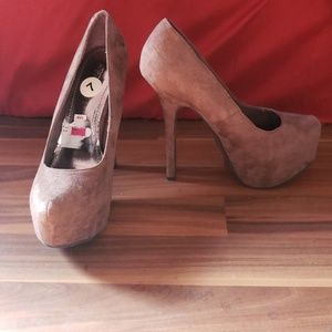Suede brown heels
